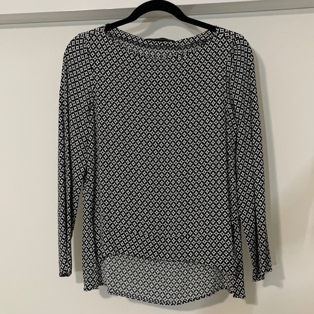 ZARA. Size XS. White and black